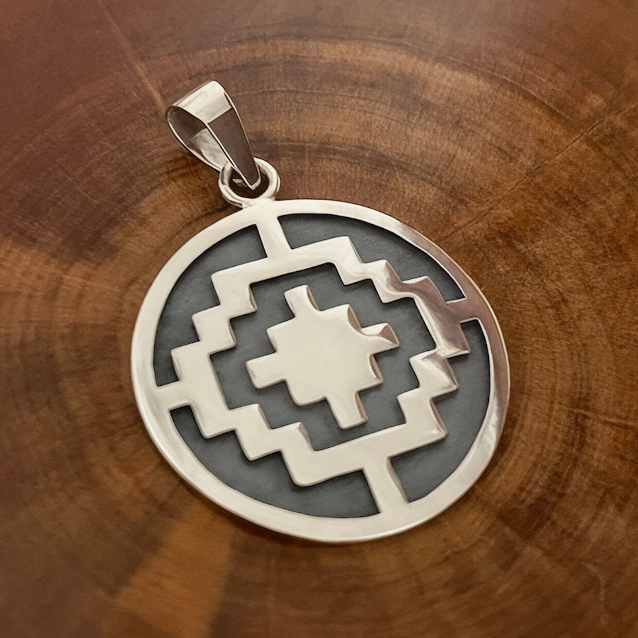 COLGANTE GRECA MAPUCHE (CRUZ ANDINA)