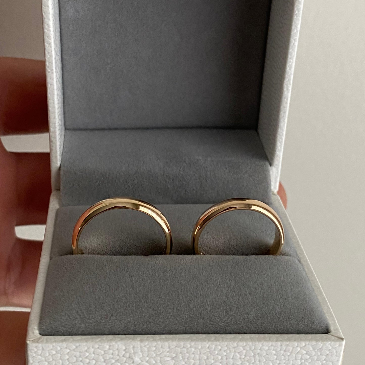 ANILLO MACIZO CORTE INGLÉS ORO 18K (PERSONALIZABLE)