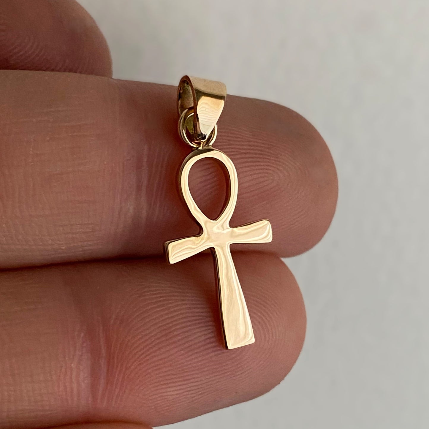 COLGANTE CRUZ EGIPCIA ORO 18 k